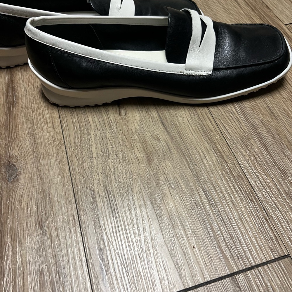 Talbots loafers - Picture 2 of 5